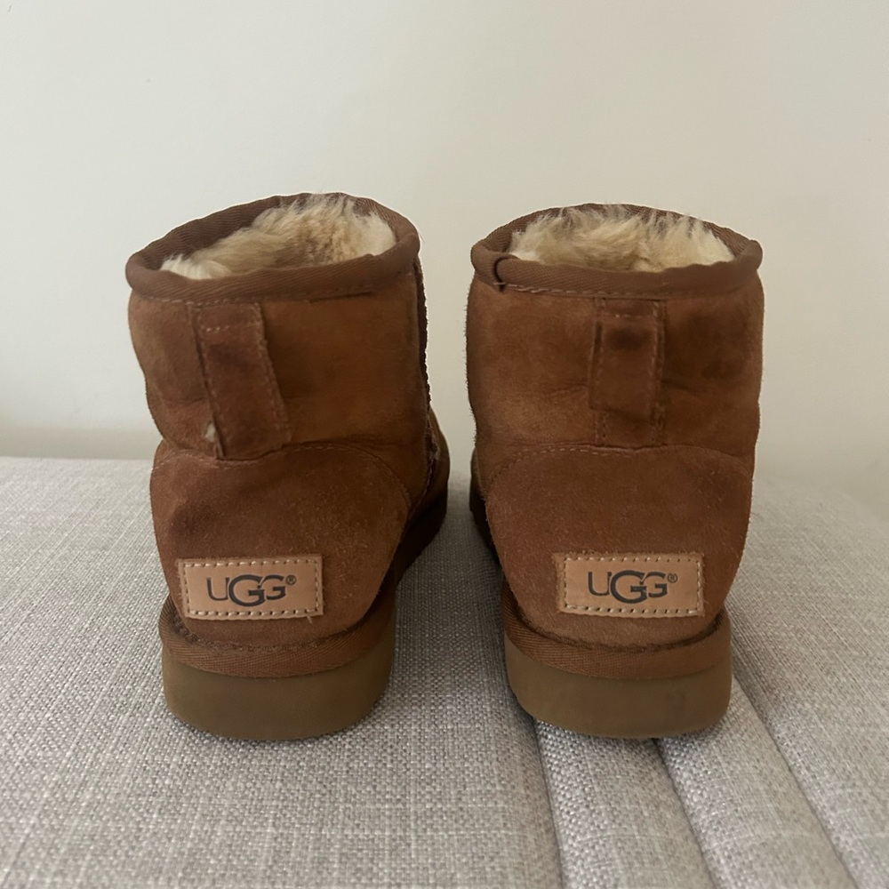 UGG Cozy Chestnut Suede Short Shearling Ankle Boots - Picture 3 of 3